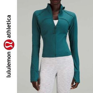 RARE💕Lululemon Ribbed Nulu Cropped Define Jacket in Green Jasper Size 6